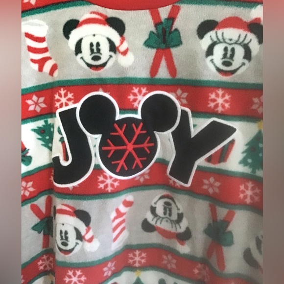 Festive Holiday Sweater - Picture 2 of 6